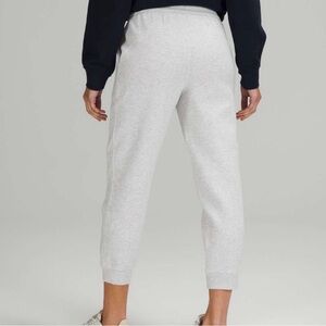 Lululemon Scuba High Rise Cropped Joggers